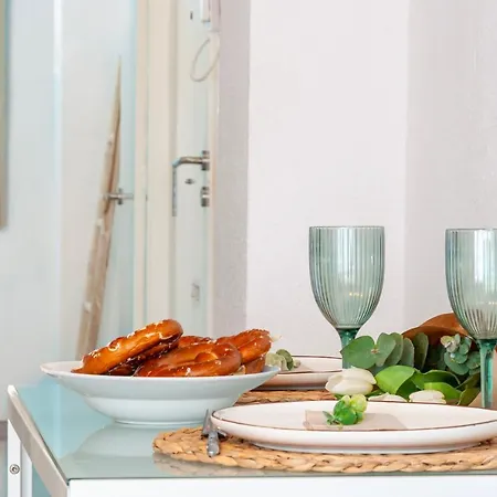 Con Terraza Cerca De La Playa By Insidehome Apartment