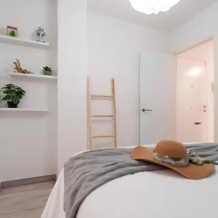 Con Terraza Cerca De La Playa By Insidehome 엠푸리아브라바